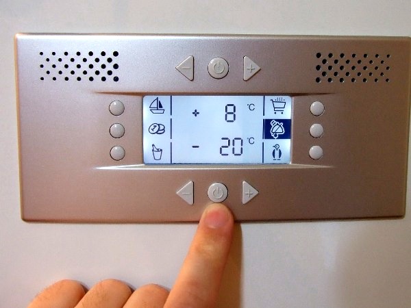 The actual Senior citizens take medicine Ajustarea temperaturii în frigider: cum se reglează regulatorul