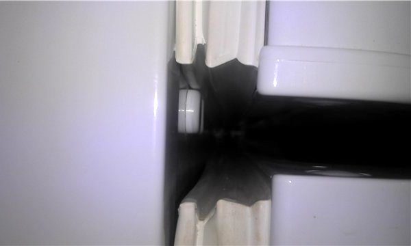  Niet strak passen van de koelkastdeur