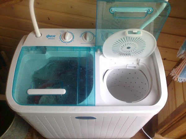  Máquina de lavar roupa