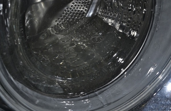  Water in the washing machine