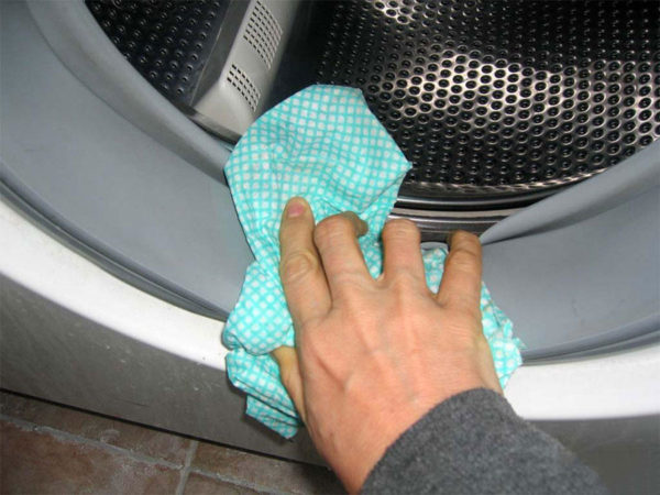  Törölje a mosógép felületét