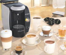  Matlaging latte i en kaffemaskin