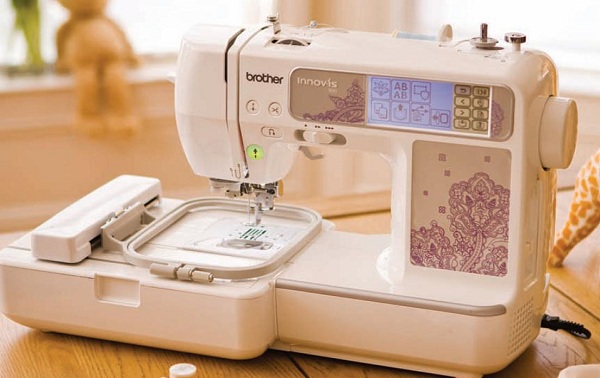  Máquina de coser bordado