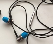  Какво може да се направи от стари слушалки