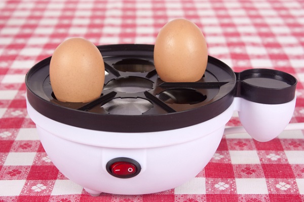  Eggs in egg cooker